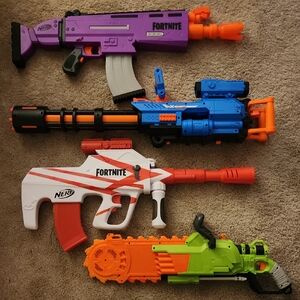 Nerf Blaster Set - Assorted Sizes